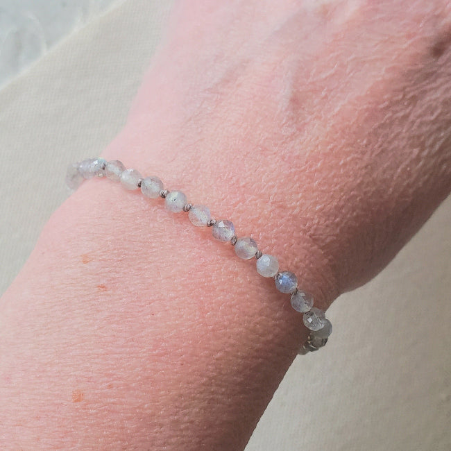 Labradorite beaded bracelet on model