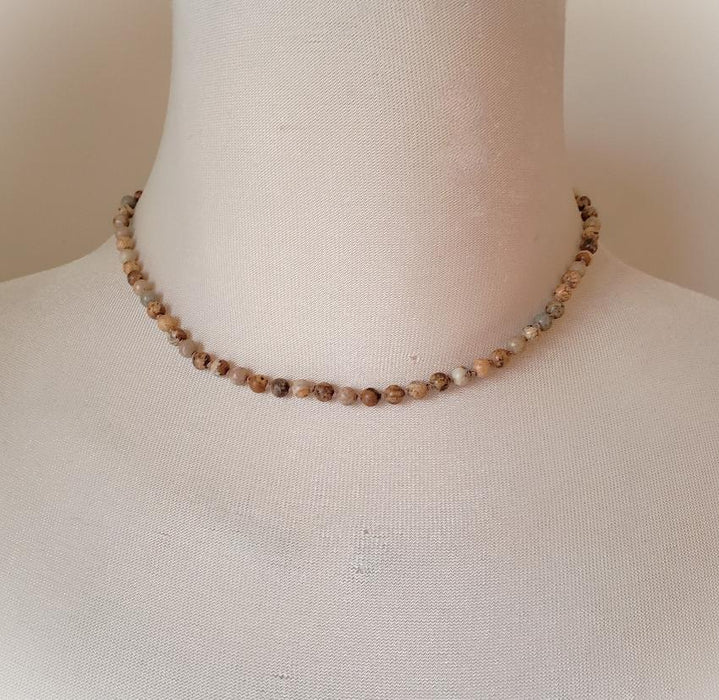 4mm picture jasper knotted necklace on bust