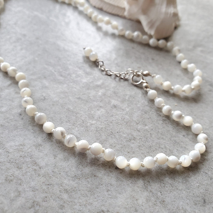mother of pearl knotted necklace 