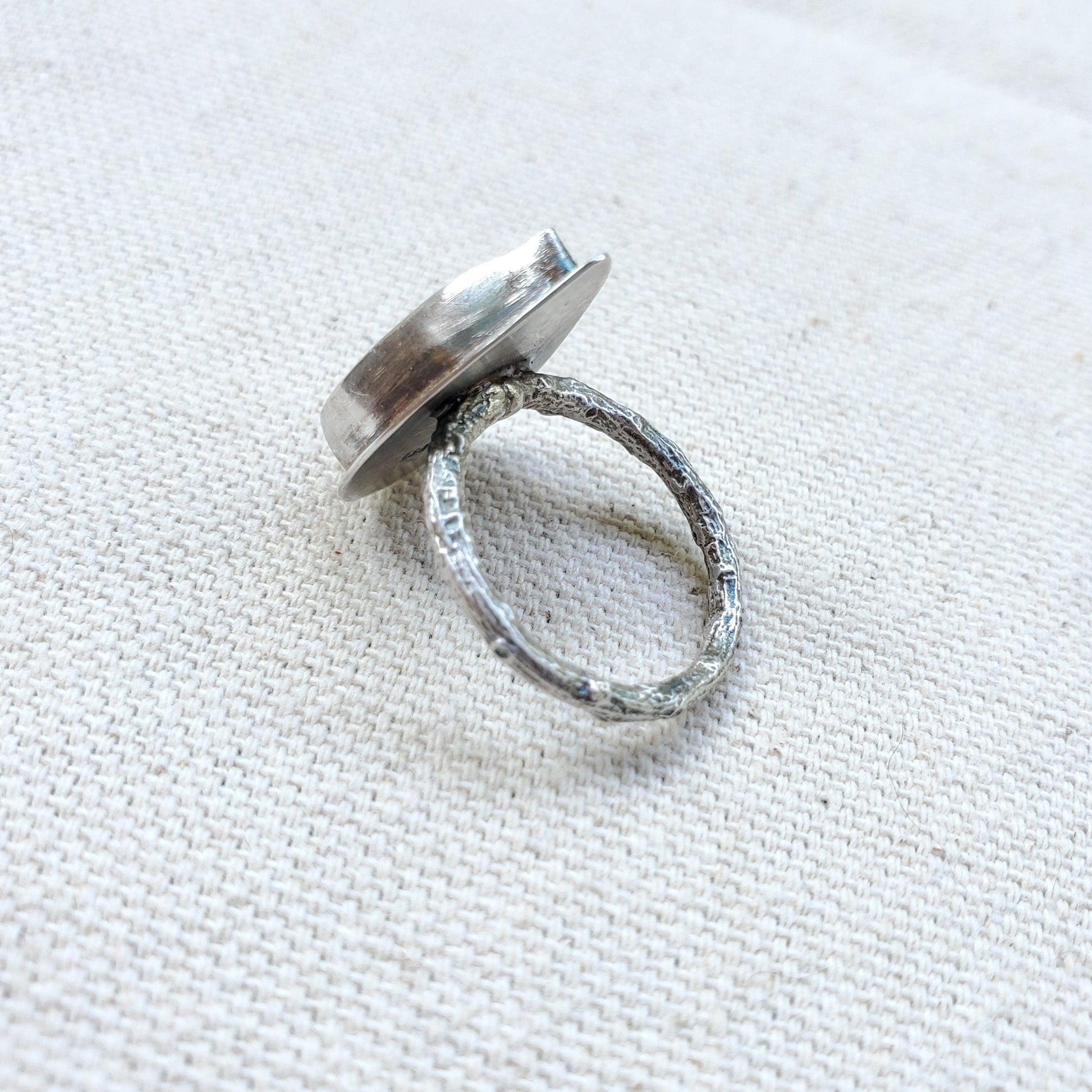 Wild Horse Magnesite silversmith ring