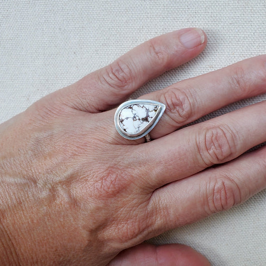 Wild Horse Magnesite silversmith ring