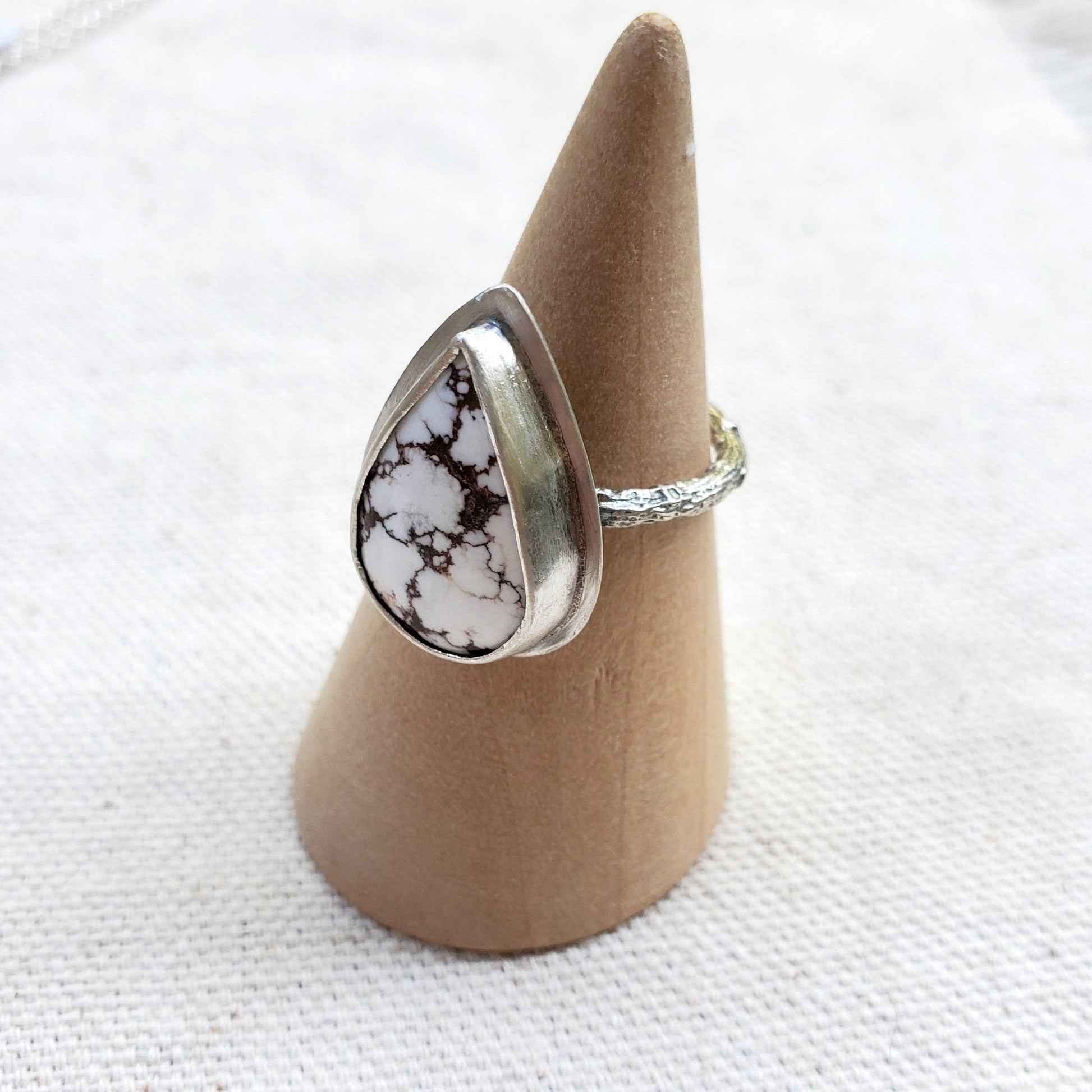 Wild Horse Magnesite silversmith ring